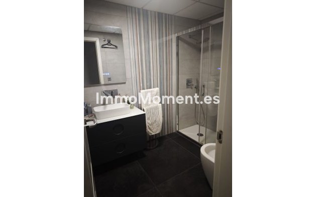 Resale - Apartment - Inland  - Alhaurín el Grande Centro