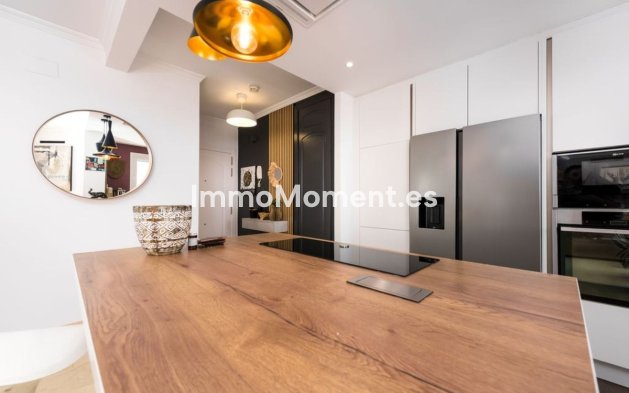Resale - Apartment - Mijas - Calahonda