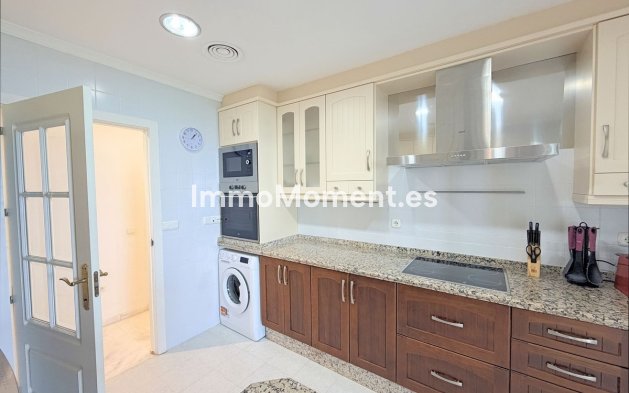 Resale - Apartment - Manilva - La Duquesa