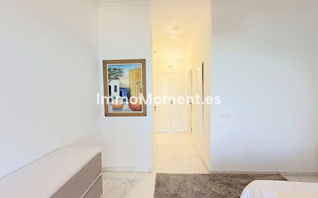 Resale - Apartment - Manilva - La Duquesa