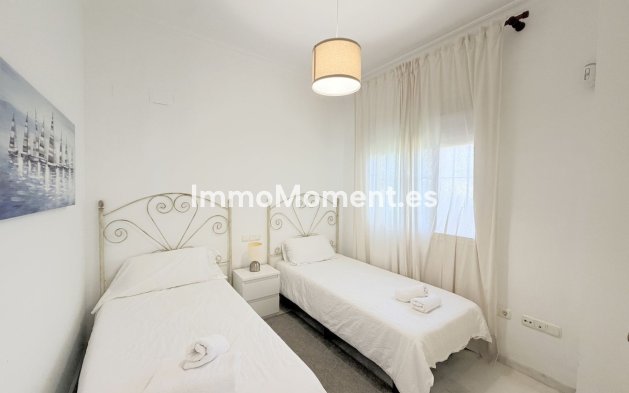 Resale - Apartment - Manilva - La Duquesa