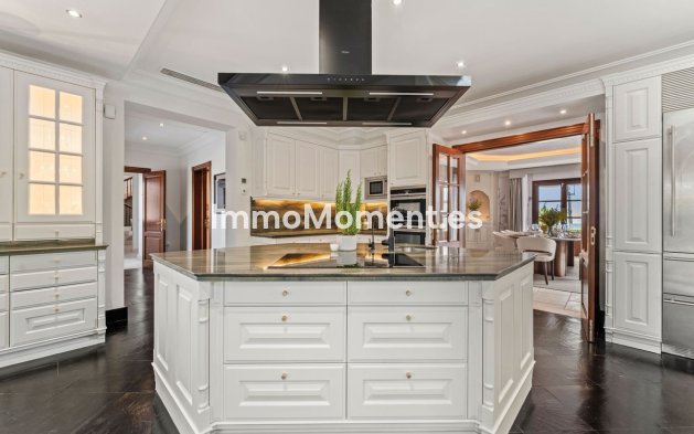 Resale - Detached villa - Benahavís - Benahavís Centro
