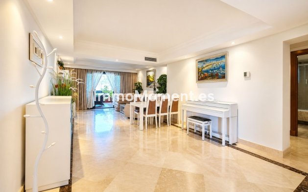 Reventa - Apartamento - Estepona  - Estepona Centro