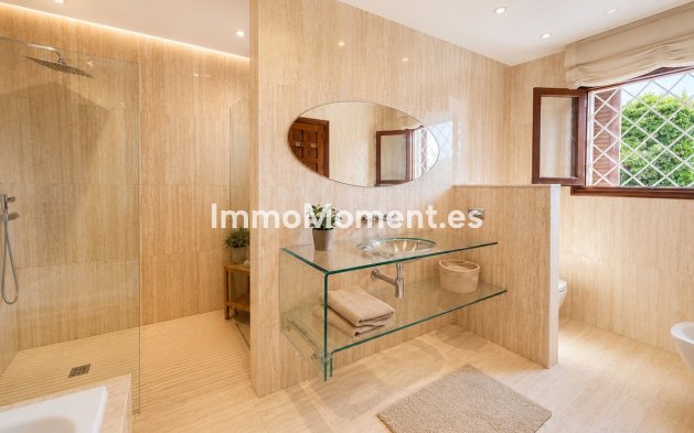 Resale - Detached villa - Marbella - Río Real
