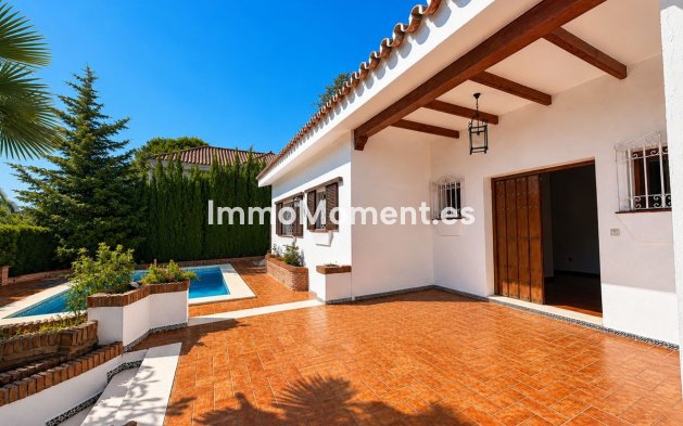 Resale - Detached villa - Marbella - Río Real