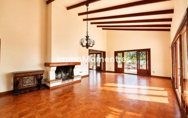 Resale - Detached villa - Marbella - Río Real