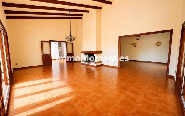 Resale - Detached villa - Marbella - Río Real