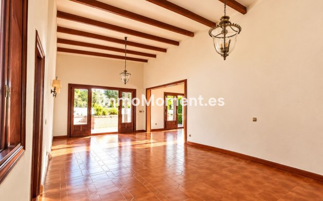 Resale - Detached villa - Marbella - Río Real