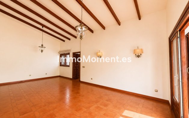 Resale - Detached villa - Marbella - Río Real