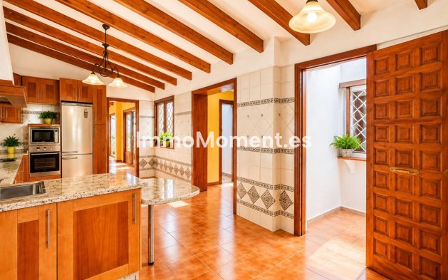 Resale - Detached villa - Marbella - Río Real