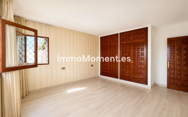 Resale - Detached villa - Marbella - Río Real