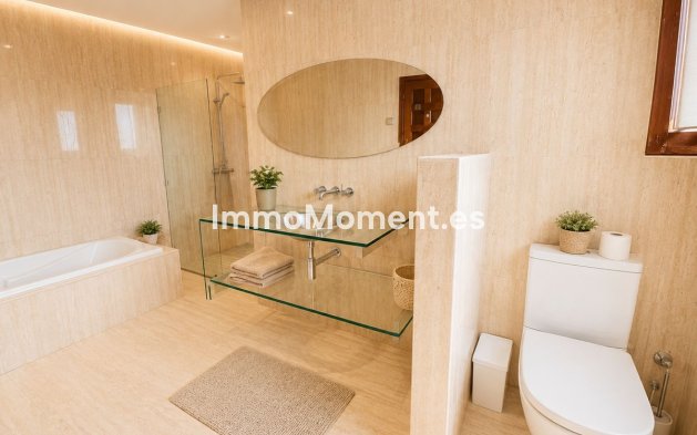 Resale - Detached villa - Marbella - Río Real