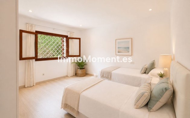 Resale - Detached villa - Marbella - Río Real