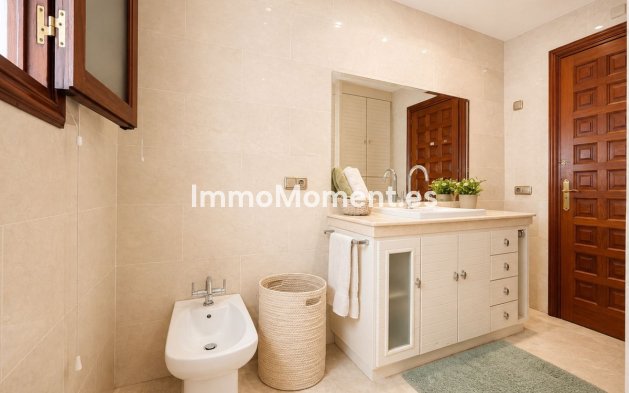 Resale - Detached villa - Marbella - Río Real