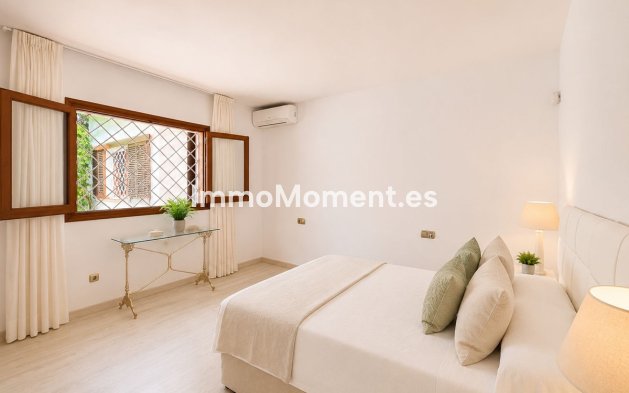 Resale - Detached villa - Marbella - Río Real