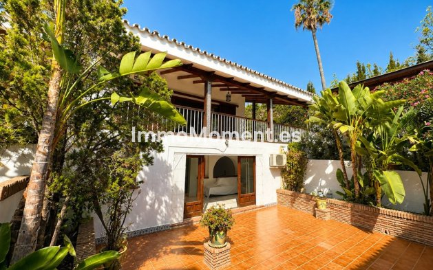 Resale - Detached villa - Marbella - Río Real