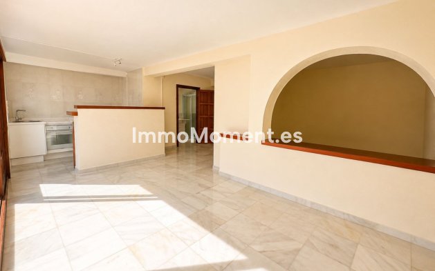 Resale - Detached villa - Marbella - Río Real