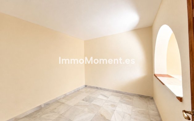Resale - Detached villa - Marbella - Río Real