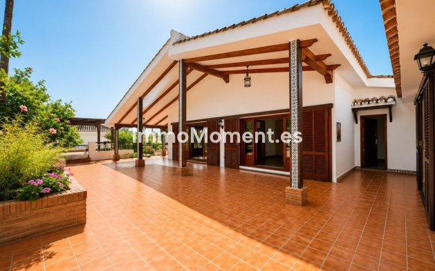 Resale - Detached villa - Marbella - Río Real