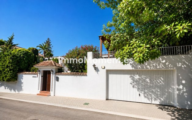 Resale - Detached villa - Marbella - Río Real