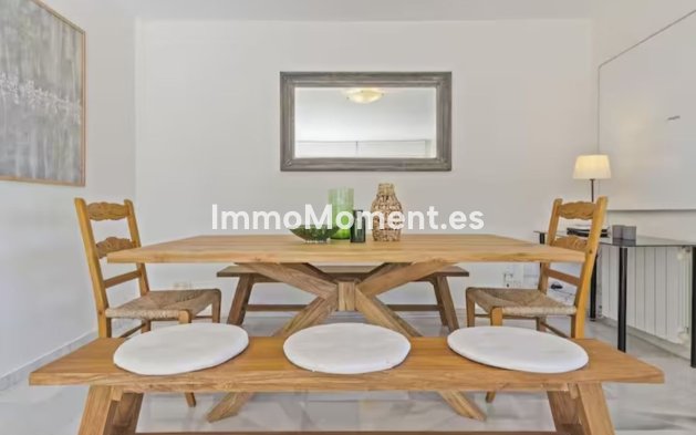 Wiederverkauf - Freistehende Villa - Marbella - Elviria