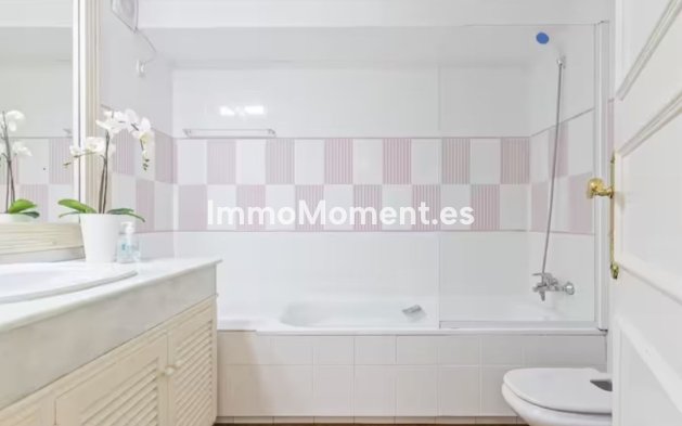 Wiederverkauf - Freistehende Villa - Marbella - Elviria