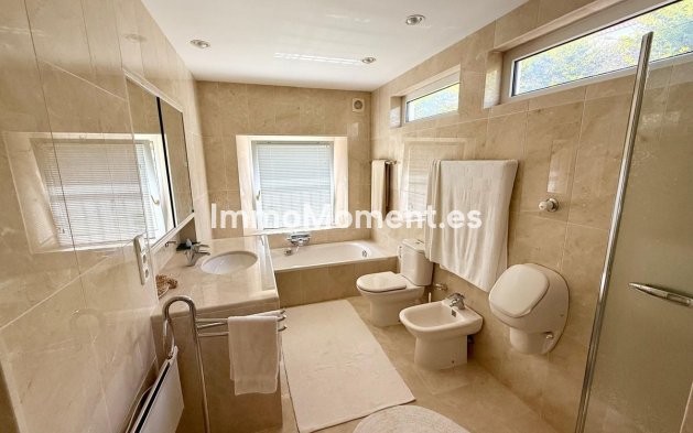 Resale - Detached villa - Sotogrande - Sotogrande Costa
