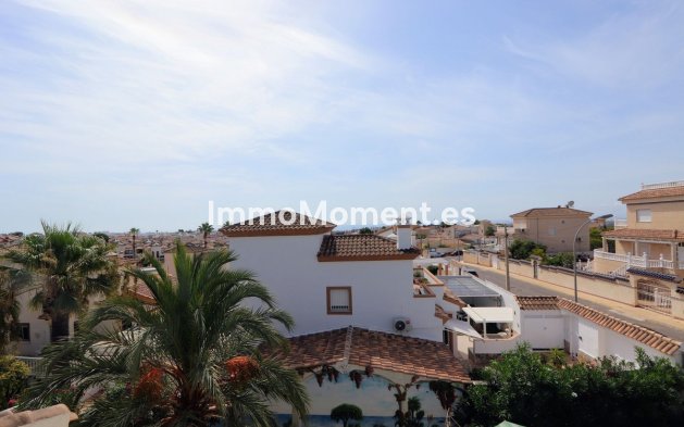 Wiederverkauf - Freistehende Villa - Orihuela - Villamartín