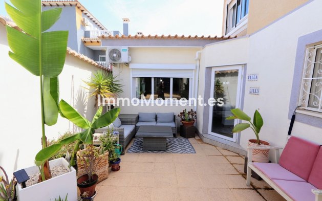 Wiederverkauf - Freistehende Villa - Orihuela - Villamartín