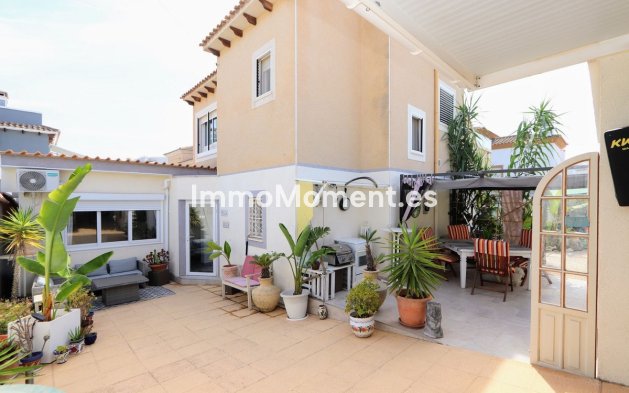 Wiederverkauf - Freistehende Villa - Orihuela - Villamartín
