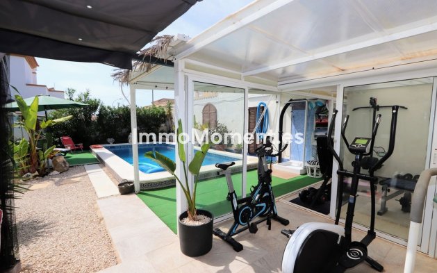 Wiederverkauf - Freistehende Villa - Orihuela - Villamartín