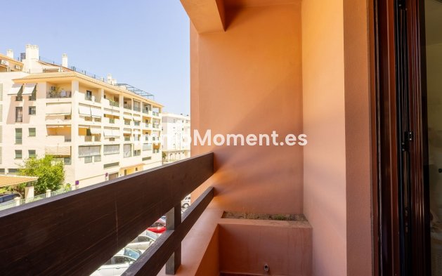 Resale - Apartment - Benalmadena - Benalmadena Centro