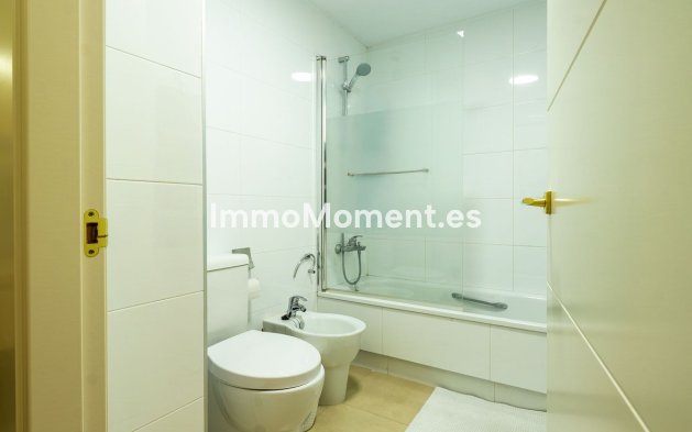 Resale - Apartment - Benalmadena - Benalmadena Centro