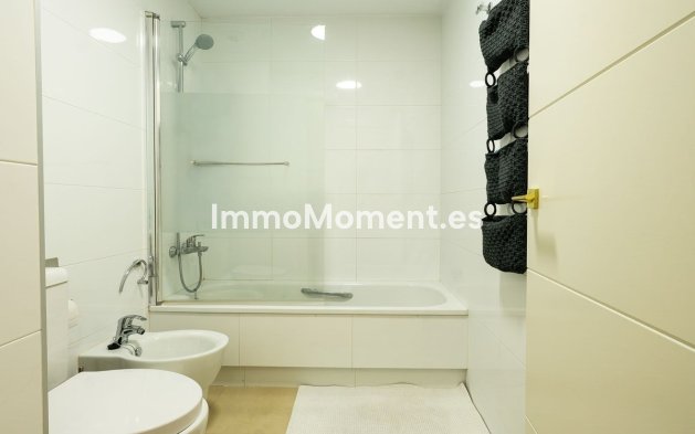 Resale - Apartment - Benalmadena - Benalmadena Centro