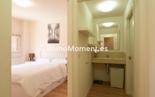 Resale - Apartment - Benalmadena - Benalmadena Centro