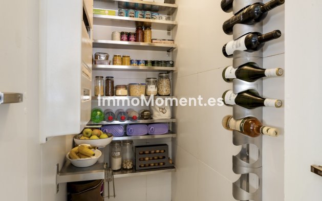 Resale - Detached villa - Marbella - Nueva Andalucía