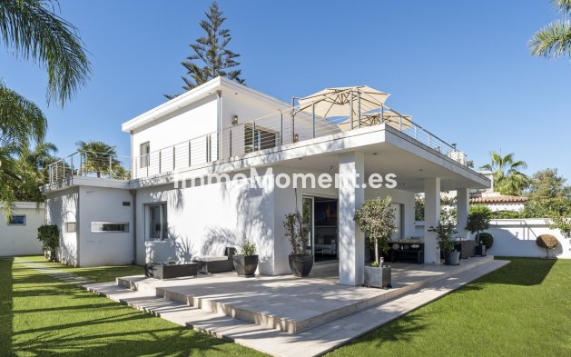 Resale - Detached villa - Marbella - Nueva Andalucía