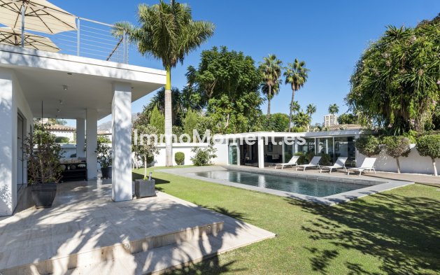 Resale - Detached villa - Marbella - Nueva Andalucía