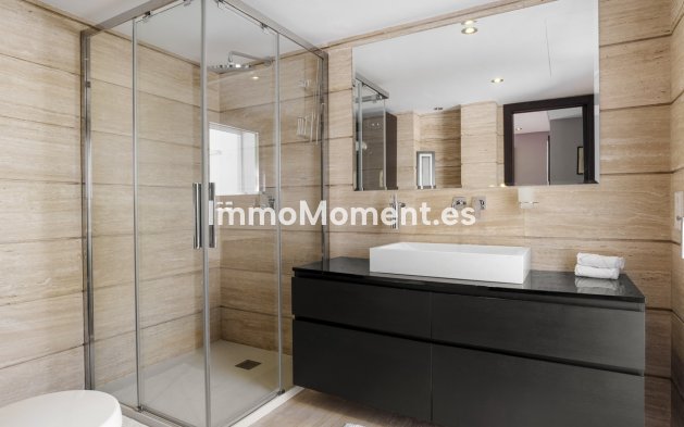 Resale - Detached villa - Marbella - Nueva Andalucía