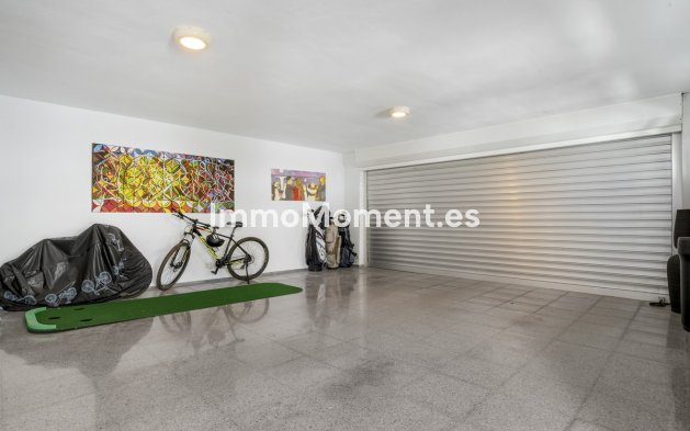 Resale - Detached villa - Marbella - Nueva Andalucía