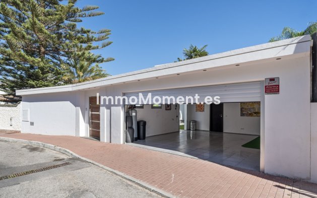 Resale - Detached villa - Marbella - Nueva Andalucía