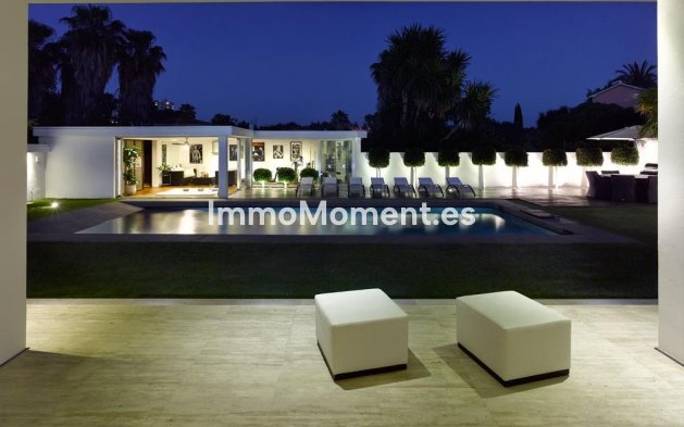 Resale - Detached villa - Marbella - Nueva Andalucía
