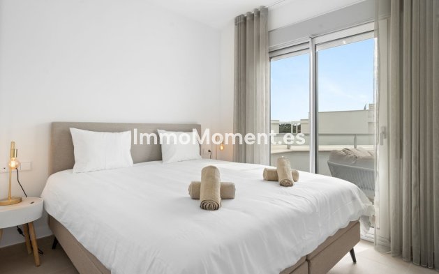 Reventa - Apartamento - Estepona  - Cancelada