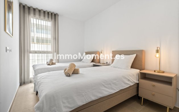Reventa - Apartamento - Estepona  - Cancelada