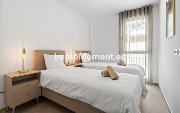 Reventa - Apartamento - Estepona  - Cancelada