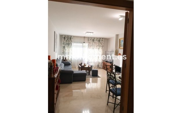 Reventa - Apartamento - Estepona  - Estepona Centro