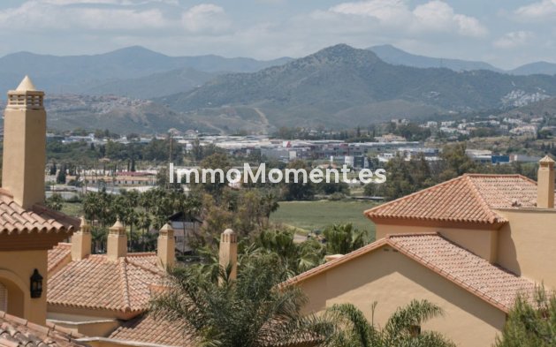 Revente - Appartement - Marbella - Nueva Andalucía