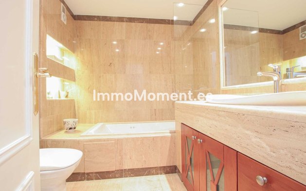 Revente - Appartement - Marbella - Nueva Andalucía