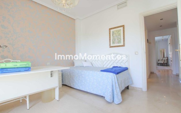 Revente - Appartement - Marbella - Nueva Andalucía