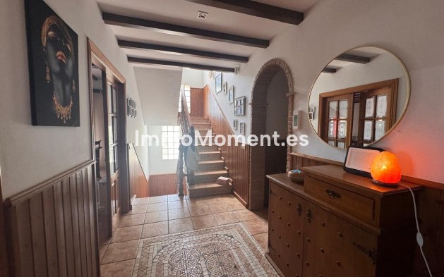 Bestaande woning - Vrijstaande villa - Manilva